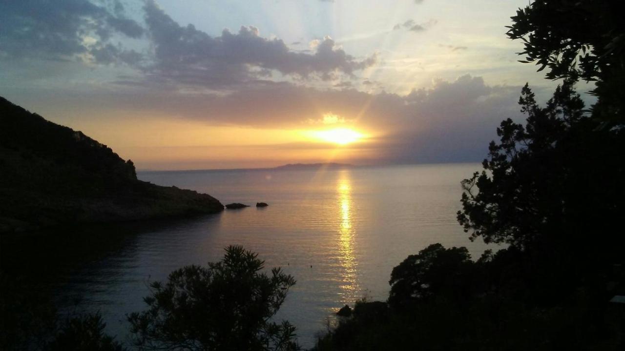 Appartamenti Villa Lina Nisporto Buitenkant foto